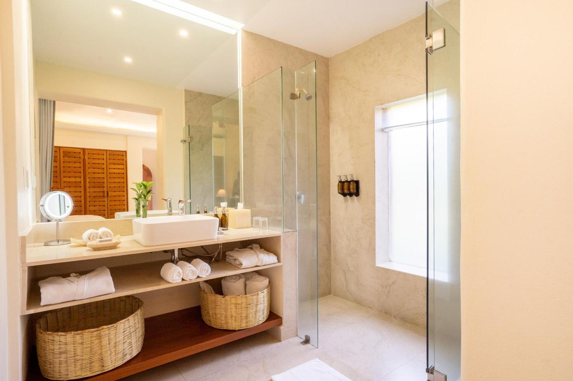 Mision Del Sol & Adults Only 5*